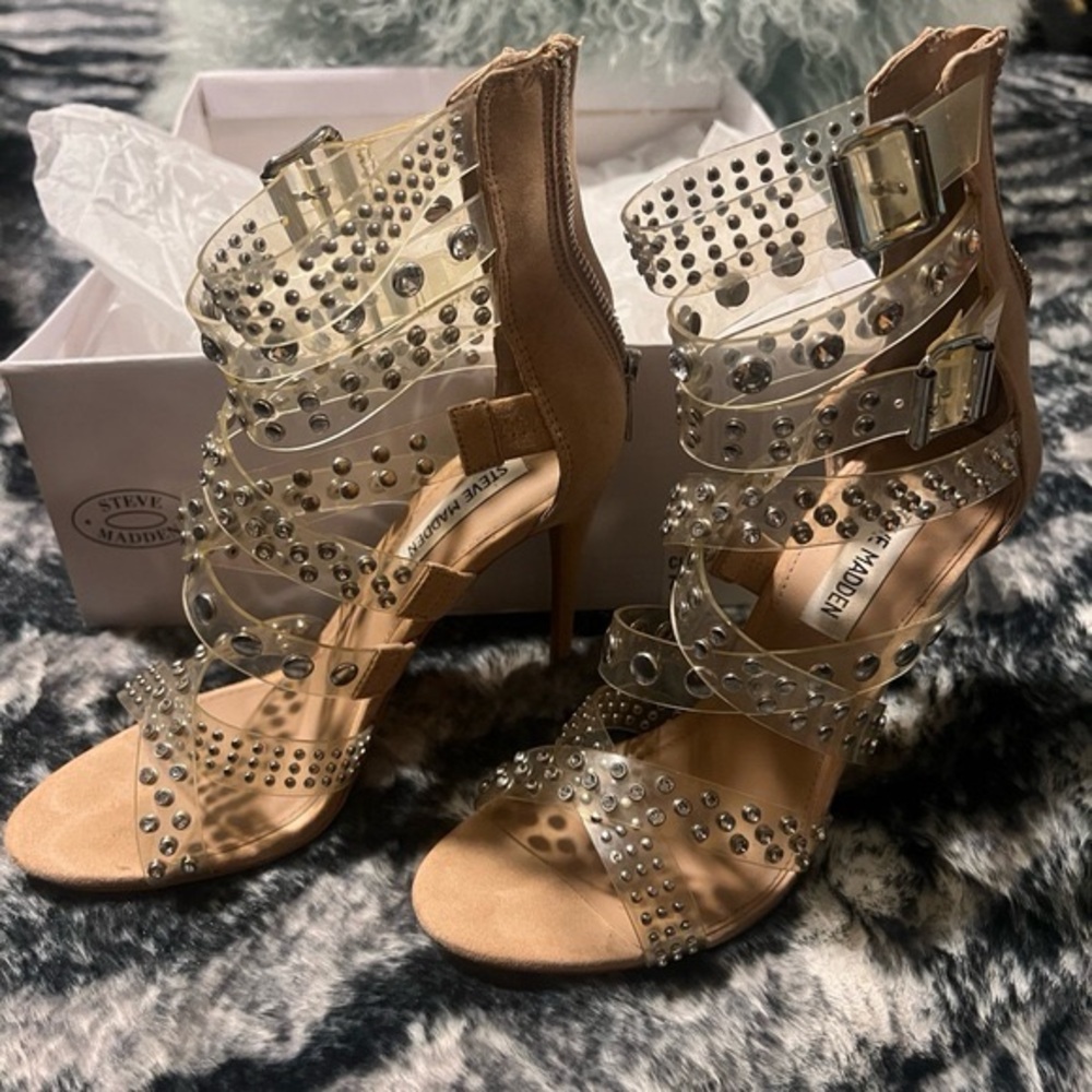 Steve Madden Gold and Tan Studded Heels